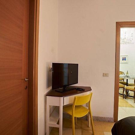 Blinded By The Light Apartment โรม ภายนอก รูปภาพ