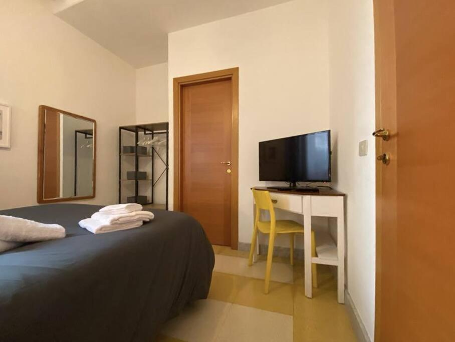 Blinded By The Light Apartment โรม ภายนอก รูปภาพ